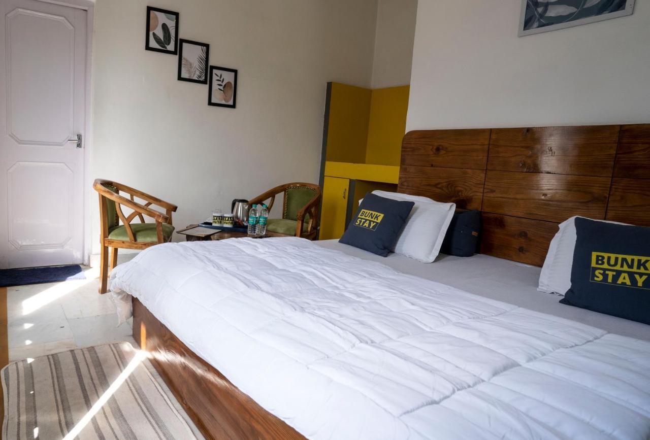רישיקש Bunkstay Coworking Hostel & Glamping מראה חיצוני תמונה