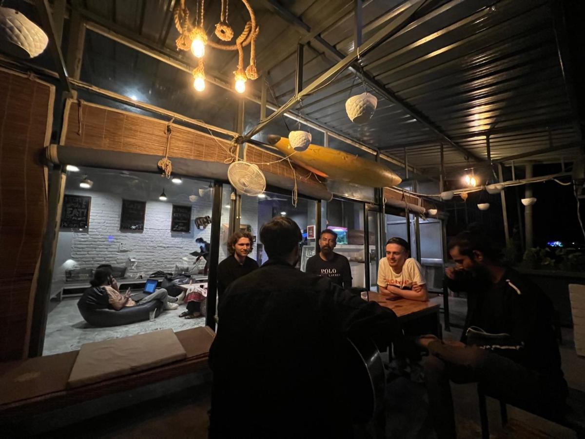 רישיקש Bunkstay Coworking Hostel & Glamping מראה חיצוני תמונה