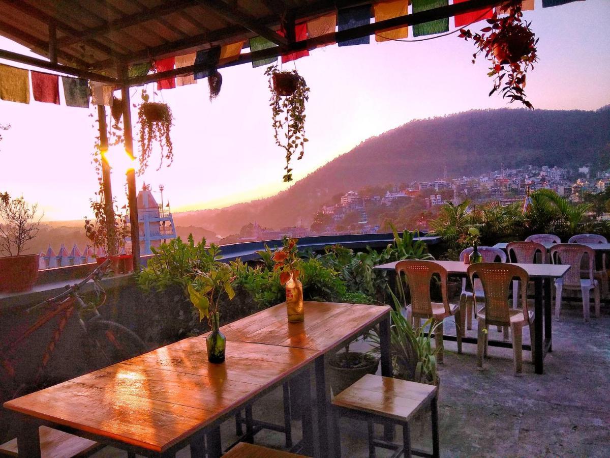 רישיקש Bunkstay Coworking Hostel & Glamping מראה חיצוני תמונה